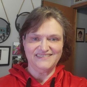 Meet your Posher, Leona